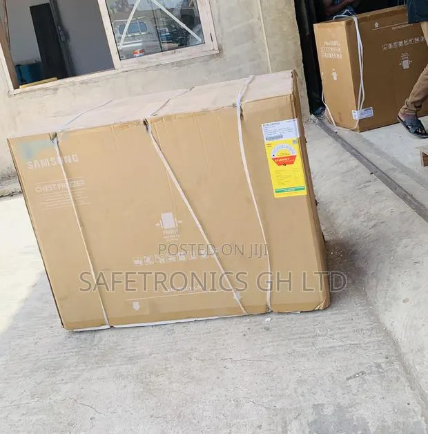 Perfect Neat Samsung 281 Liters Single-Door Chest Freezer · Photo 1