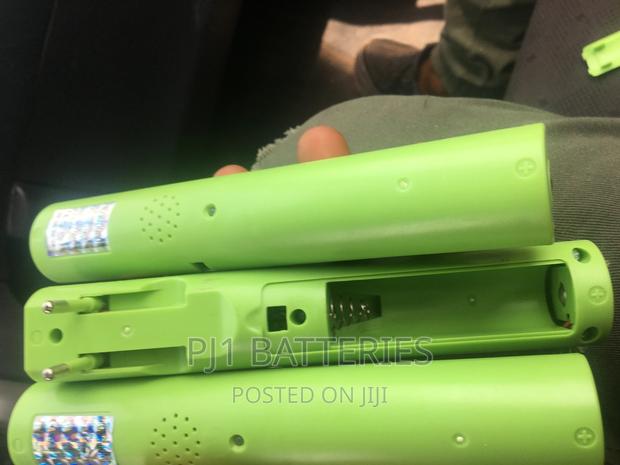Lithium 18650 Battery · Photo 2