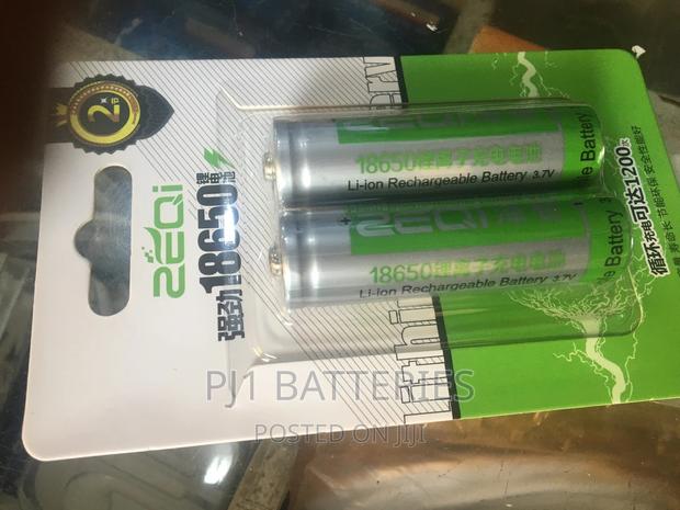 18650 Lithium · Photo 2