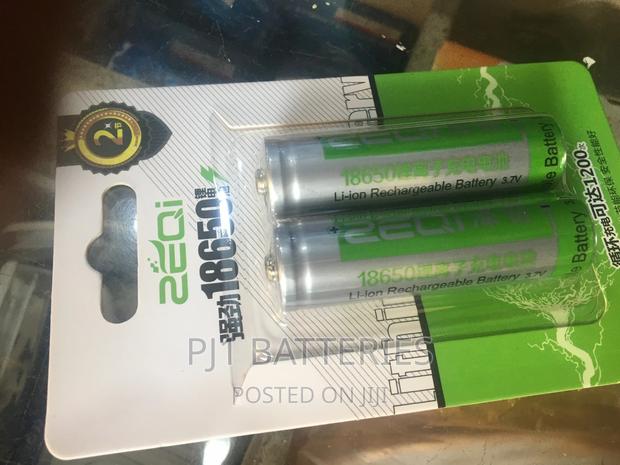 18650 Lithium · Photo 3