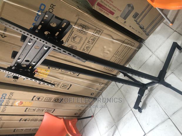 TV Support Bracket Floor Stand for 32-70 "TV LED/LCD · Photo 1