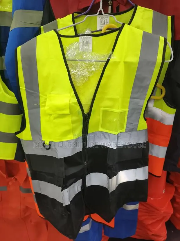 High-Visibility Safety Vests(Safty Reflector Wear Uniform ) · Photo 4