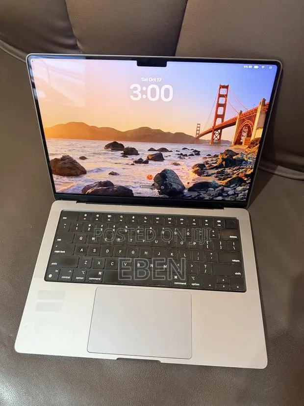 Laptop Apple MacBook Pro 2023 M2 Pro 16GB Apple M2 SSD 512GB · Photo 1