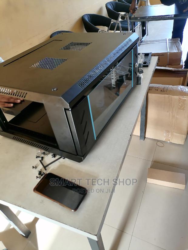 4U Quality Network and Server Rack Cabinet Systems With Key · Photo 3