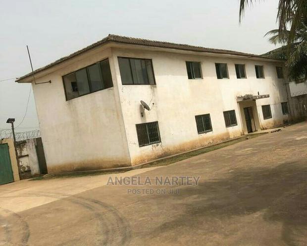 2500 Square Meter Warehouse at Spintex · Photo 2