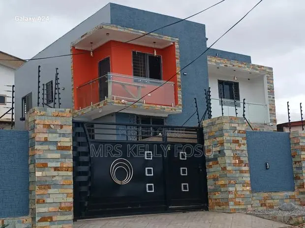 Furnished 5bdrm Apartment in Buokrom Estate F, Kumasi Metropolitan · Photo 1