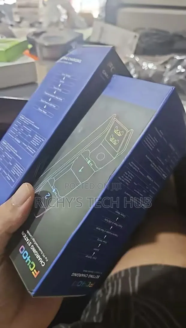 Dual Fast Ps5 Gamepad Controller Charging Station With Led Dock · Photo 3