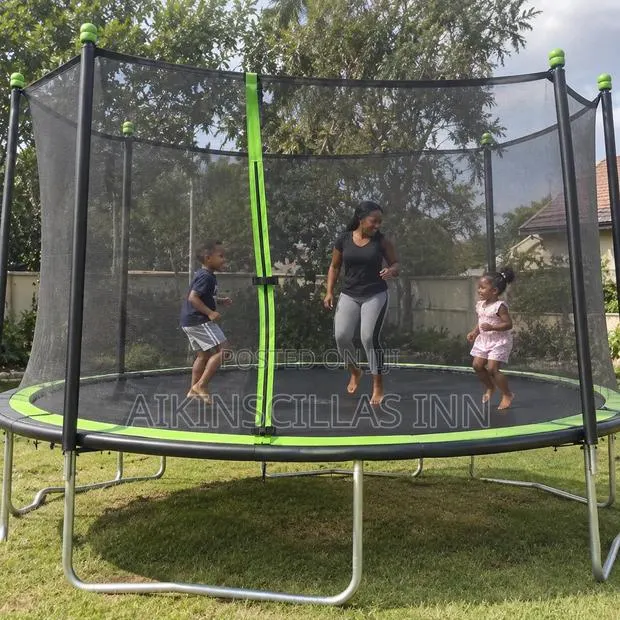 14ft Large Trampoline · Photo 1