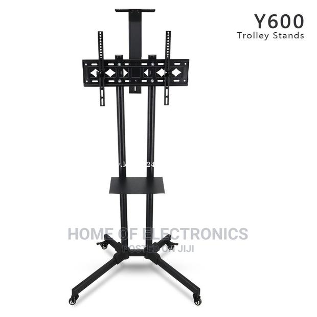 2022 Special 2M High Mobile TV Stand for 32-70’’ TV · Photo 1