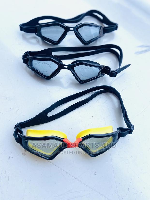 Kids Swimming Goggles at Cool Price · Photo 1