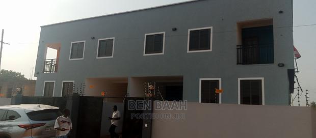 4bdrm Duplex in Ben Properties, Ga East Municipal for rent · Photo 2