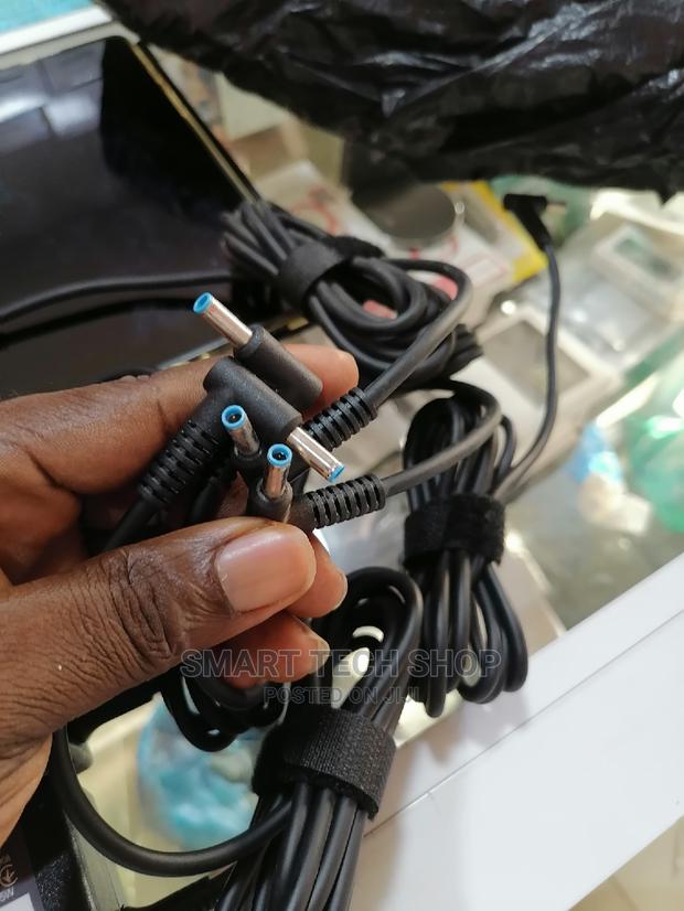 Hp Small Pin Charger · Photo 2