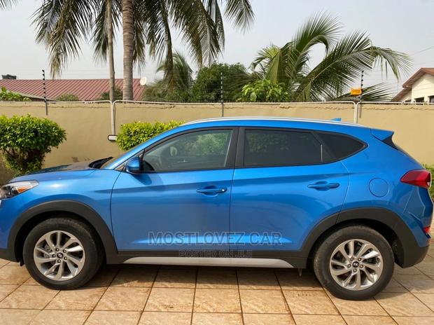 Car Rental Cars for Rent in Ghana for Weddings, Long Trips · Photo 5