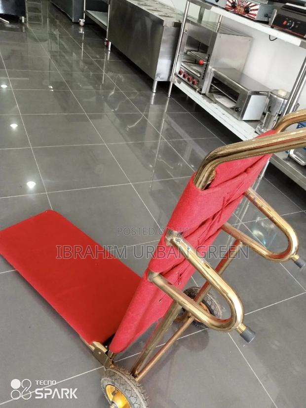 Trolley for Hotel Used · Photo 1