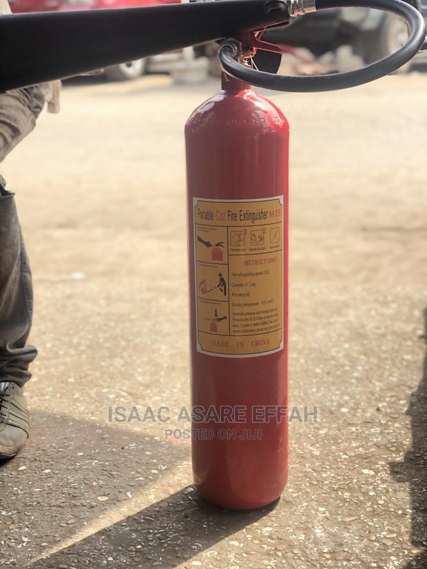 3kg C02 Fire Extinguisher · Photo 5