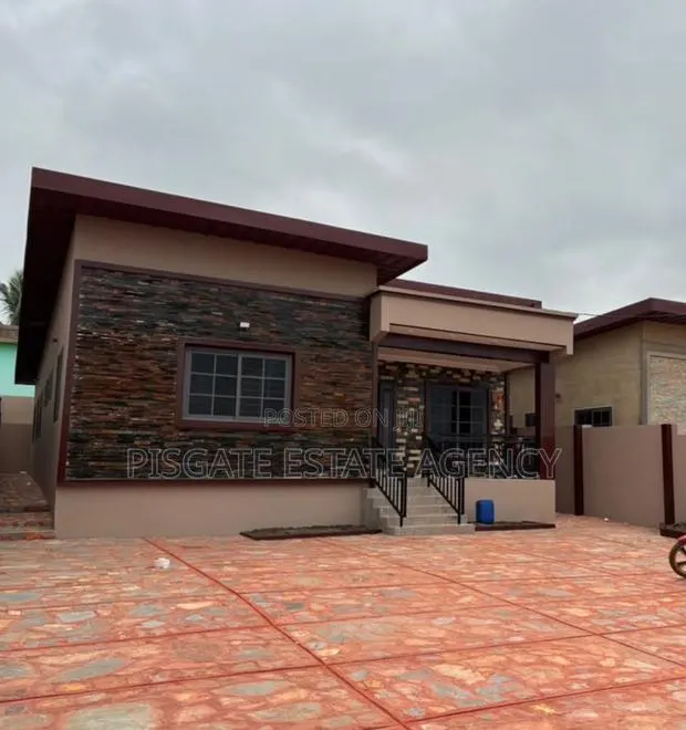 3bdrm House in Gbawe for sale · Photo 1