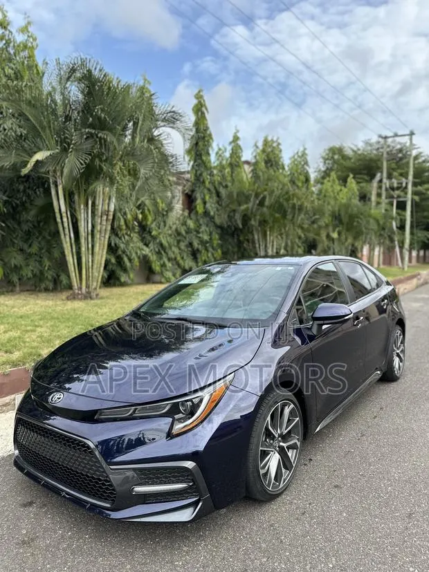 Toyota Corolla SE 2021 Blue · Photo 1