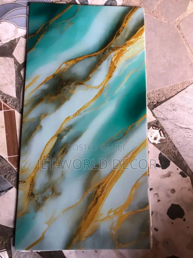 Floor Panel · Photo 1