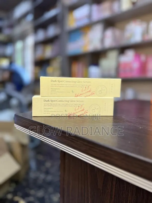 Axis-Y Dark Spot Correcting Glow Serum · Photo 1