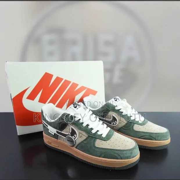 Fresh Sneakers · Photo 1