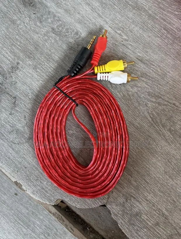 Audio Aux Cable 5 Meters Long · Photo 1