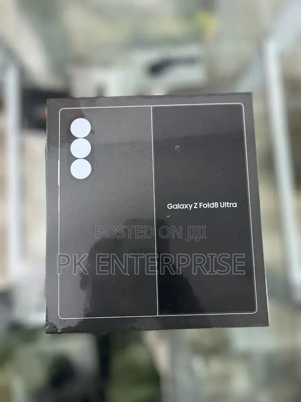 New Samsung Galaxy Z Fold8 Ultra 512 GB Black · Photo 1