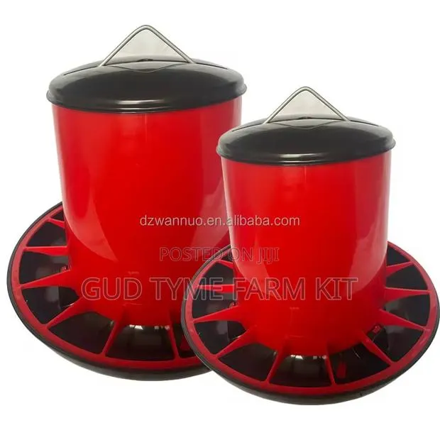 Poultry Feeders · Photo 1