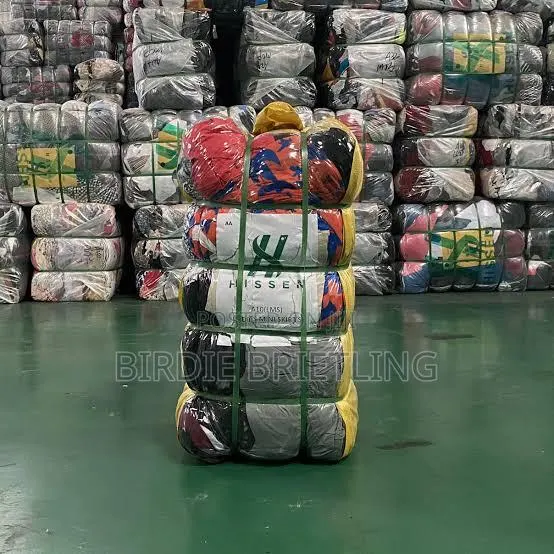 45kg 25kg Grade a Fose Uk Clothing Bales · Photo 1