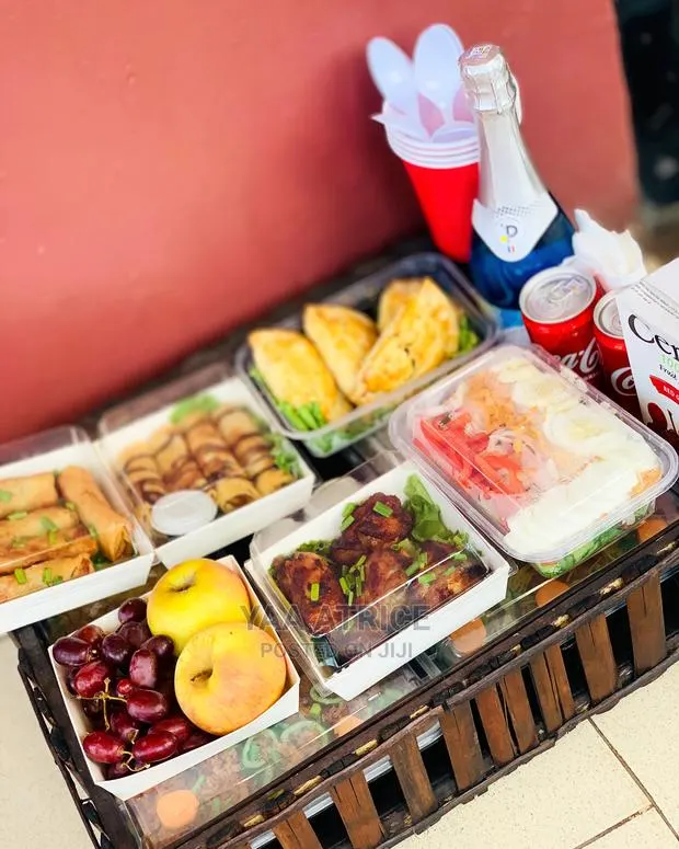 Food Basket Lunch Basket · Photo 1
