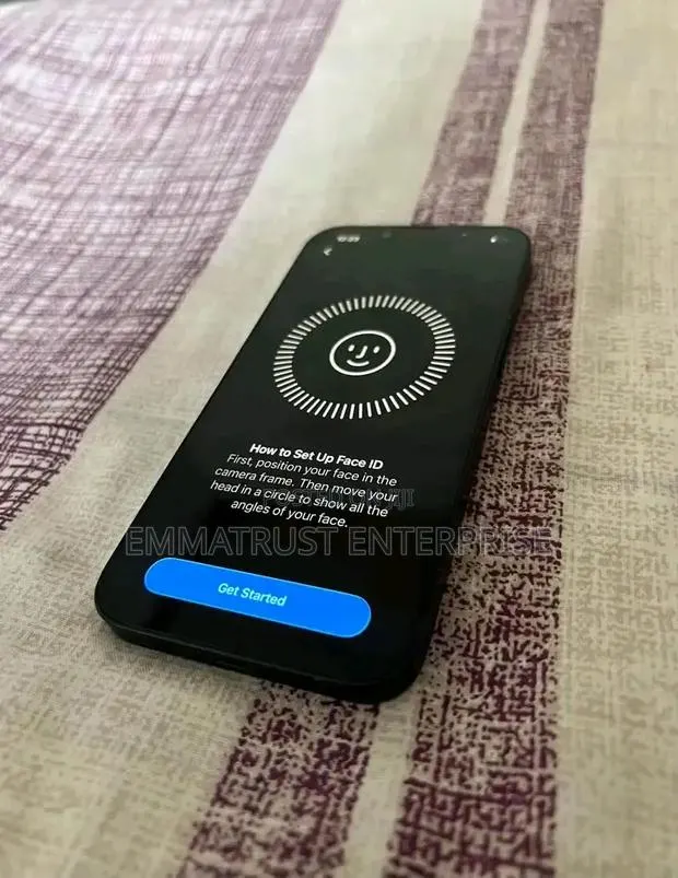 New Apple iPhone 14 128 GB Black · Photo 1