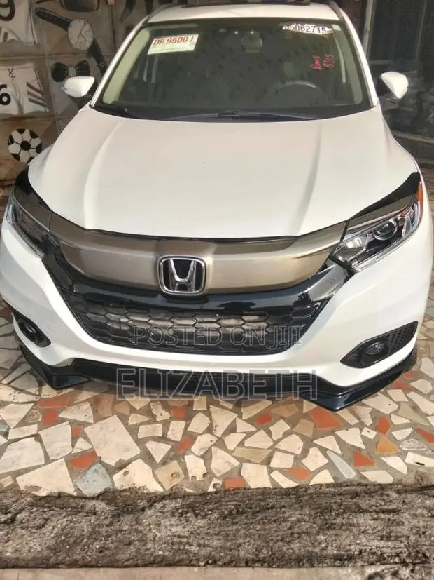Honda HR-V EX AWD 2019 White · Photo 1