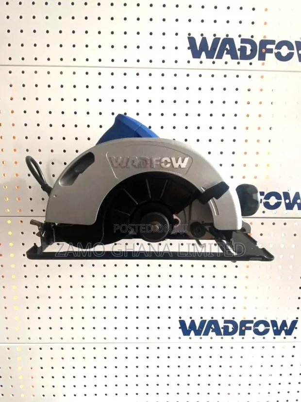 1200w Circular Saw - WCW · Photo 1