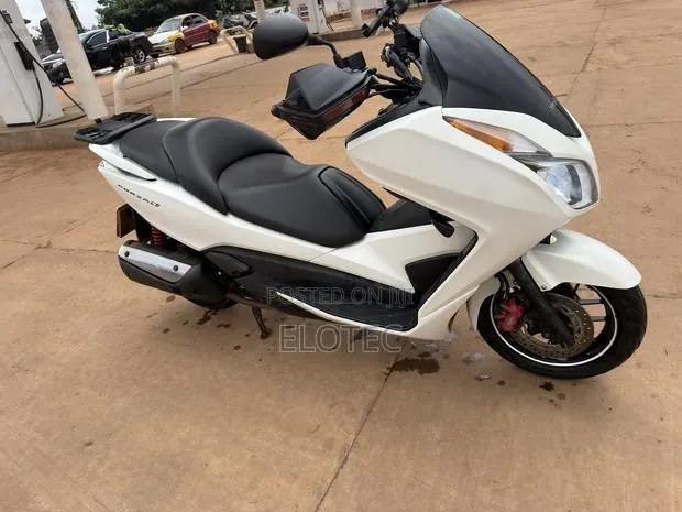 Honda Forza 2016 White · Photo 1