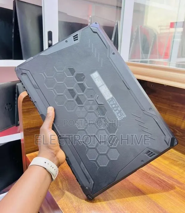 Laptop Asus 16GB AMD Ryzen 5 SSD 512GB · Photo 1