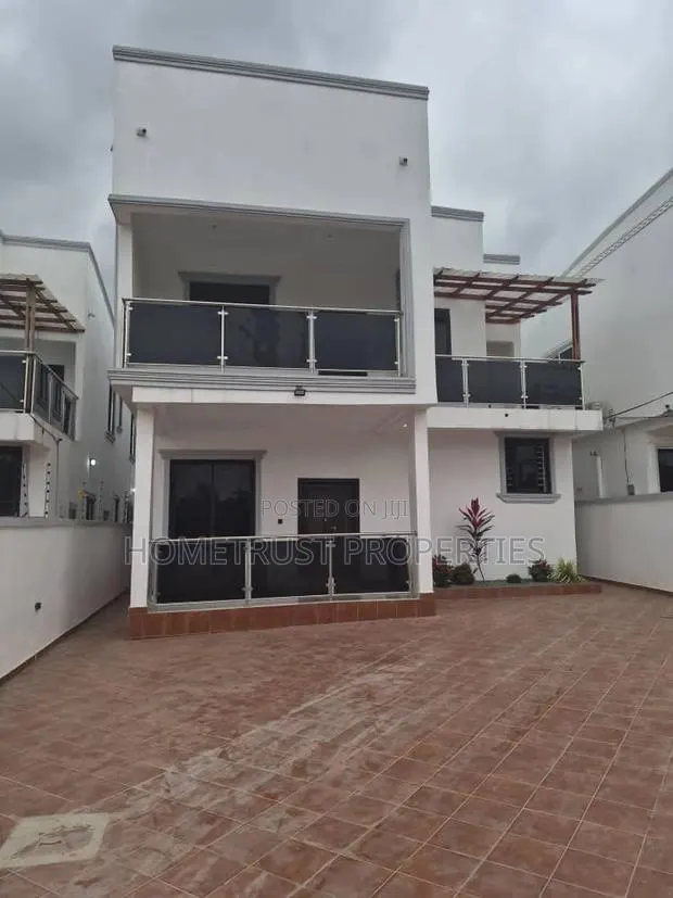 4bdrm Duplex in Kwabenya Acp for sale · Photo 1