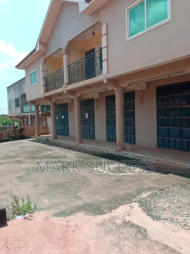 1bdrm Apartment in West Hills Mall Area for rent · Photo 1