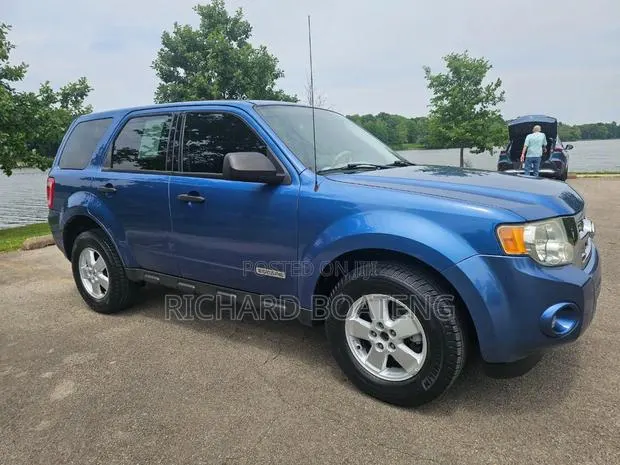 Toyota RAV4 2017 Blue · Photo 1