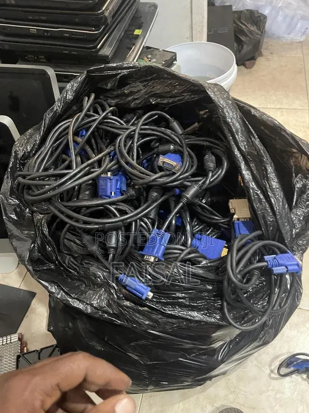 Original VGA Cable UK Use · Photo 1