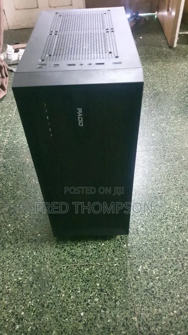 Desktop Computer Asus 24GB Intel Core i7 HDD 1T · Photo 1