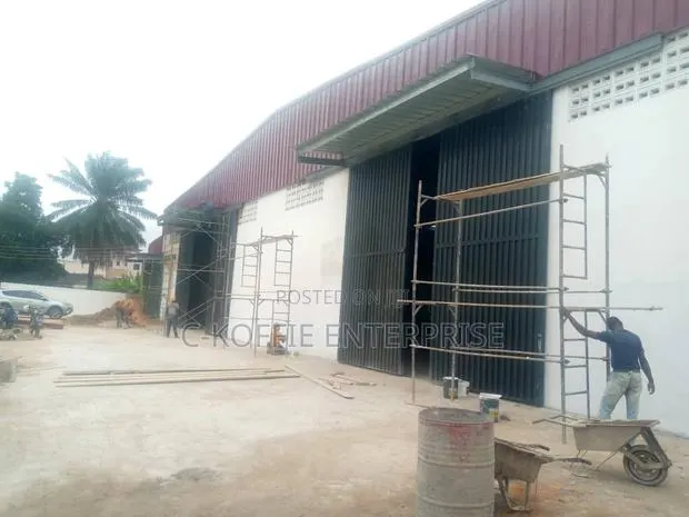 1600 SQM Warehouse at North Kaneshie Industrial Area for Rent · Photo 1