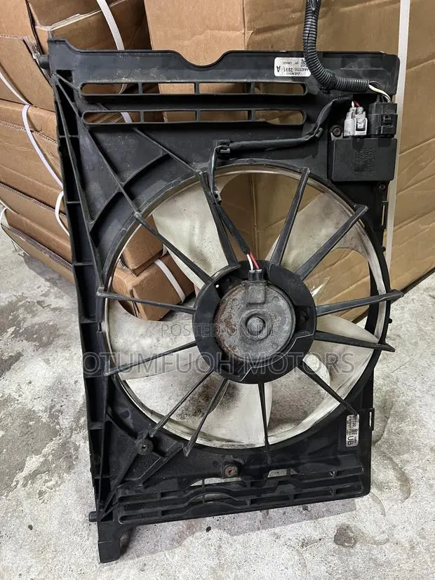 Toyota Corolla 2009 2010 2011 2012 2013 Fan · Photo 1