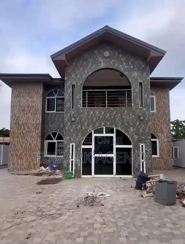 3bdrm Apartment in Musuku Roundabout, Accra Metropolitan for rent · Photo 1