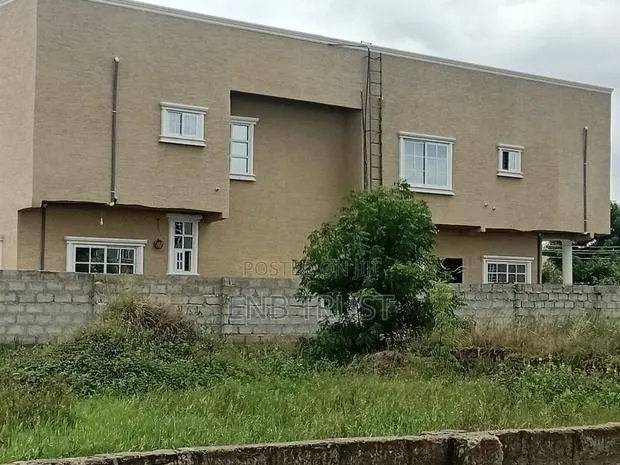 4bdrm Duplex in Amasaman for sale · Photo 1