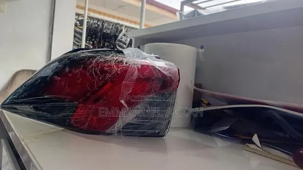 Toyota RAV4 2019 to 2024 Tail Light · Photo 1