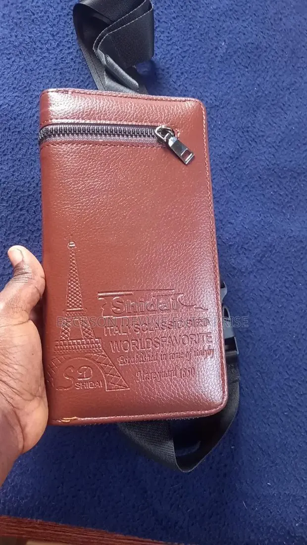 Leather Bag · Photo 1
