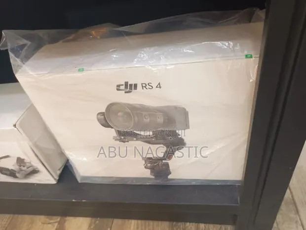 Dji Rs 4 Gimbal Stabilizer · Photo 1