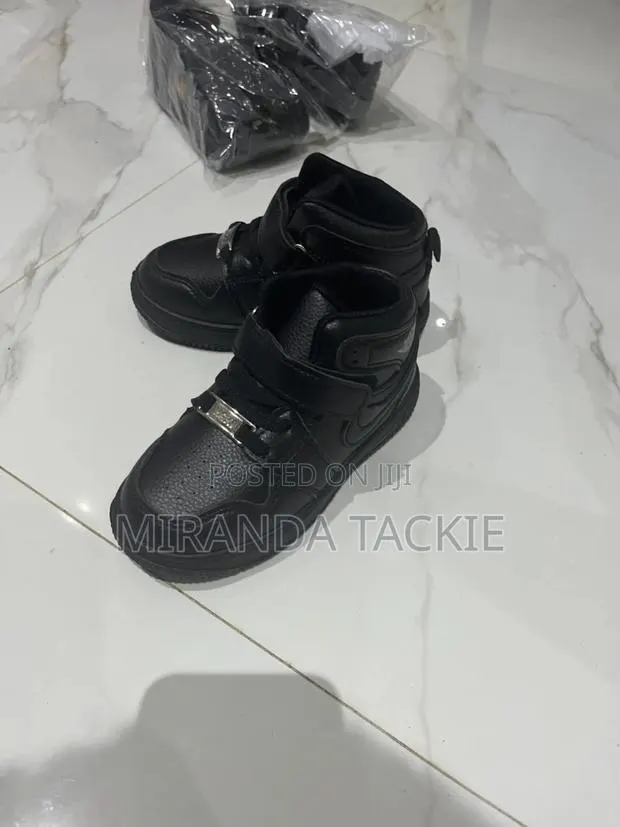 Boys Shoe for All Occasion · Photo 1