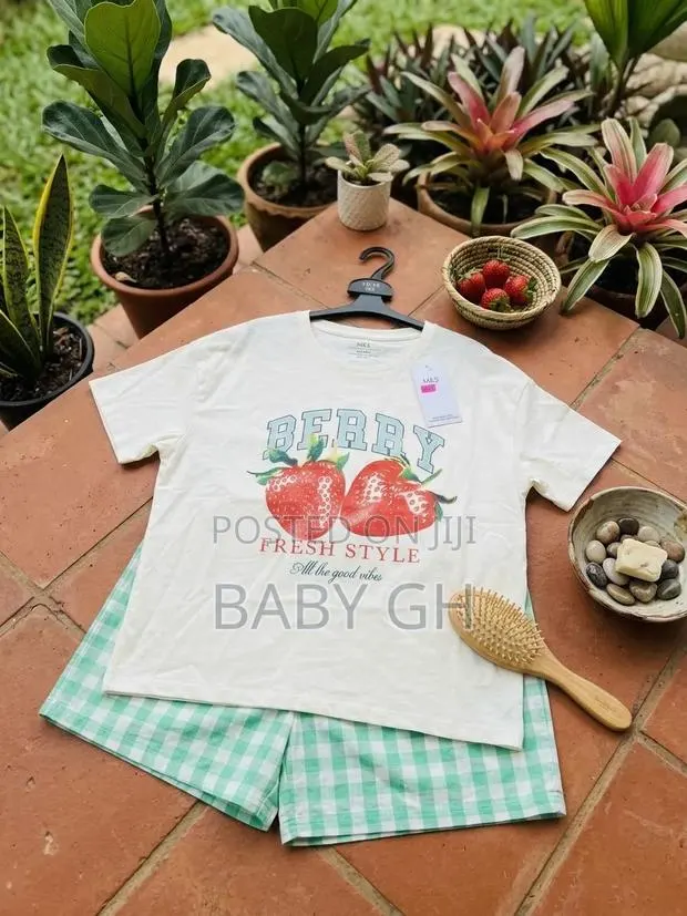 M&S Kids 2 Piece Night Wear · Photo 1
