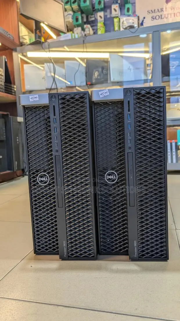 Desktop Computer Dell Precision 5820 16GB Intel Xeon SSD 256GB