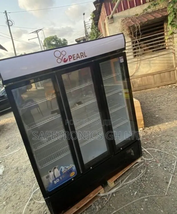 Try Newest Version Display Pearl PVC-150 3 Glass Door Fridge · Photo 1